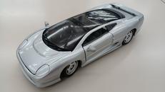 1/24 JAGUAR XJ220|MAISTO