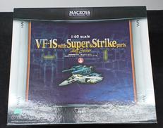 完全変形VF-1S+スーパー＆ストライクパーツ　ロイ・フォッ|ヤマト