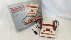 ファミコン|NINTENDO / 任天堂