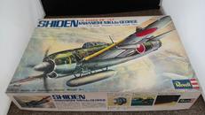 1/32プラモデル|REVELL