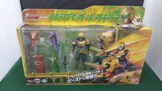 仮面ライダービースト&ビーストキマイラ|BANDAI