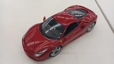 1/18FERRARI　488|MAISTO