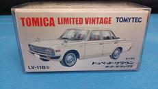 1/64トヨペット クラウン オーナーデラックス|TOMY TEC