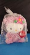 VIVITIX ハローキティ毛糸ぬいぐるみ|SANRIO