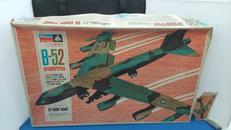 B-52|MONOGRAM