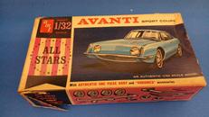 1/32AVANTI SPORTSクーペ|AMT