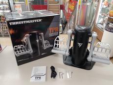高精度 ラダーペダル|THRUSTMASTER