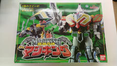 戦隊・ヒーロー|バンダイ