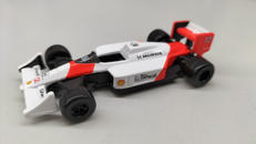 トミカプレミアム|タカラトミー