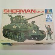 1/35プラモデル　シャーマン M4A1|イタレリ