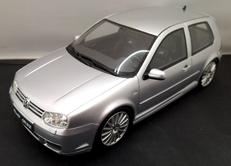 VW ゴルフ IV R32(シルバー)|OTTO
