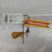 先輩魔女のほうき メタルチャーム|ジブリパーク