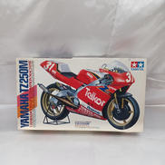 ヤマハ TZ250M ’93GP-2チャンピオンマシン|TAMIYA