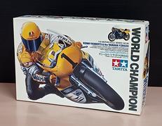1/12 ケニー・ロバーツ ヤマハYZR500|タミヤ
