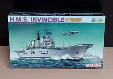 イギリス海軍 軽航空母艦 H.M.S. インヴィンシブル|DRAGON/ハセガワ