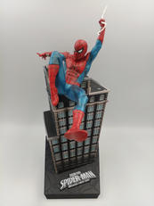 A賞 スパイダーマン スイングスタチュー|サニーサイドアップ