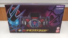 仮面ライダーリバイス|BANDAI