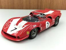 1/18 スケールミニカー|JOHN SURTEES