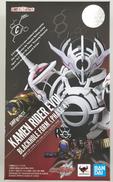 S.H.FIGUARTS 仮面ライダーエボル|バンダイ