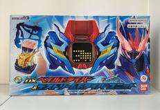 仮面ライダーリバイス|BANDAI