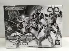 仮面ライダー龍騎|BANDAI