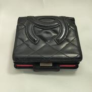 二つ折り財布|CHANEL
