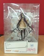 機械的なのが見える足が特徴的です。|グッドスマイル