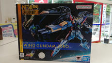 ウイングガンダムゼロ|BANDAI