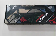 ストライカー|AMOEBA