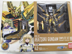 機動戦士ガンダム SEED DESTINY|バンダイ