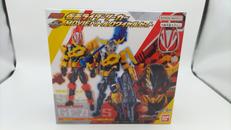 仮面ライダーギーツ リボルブチェンジフィギュア|BANDAI