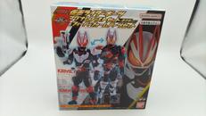 仮面ライダーギーツ リボルブチェンジフィギュア|BANDAI