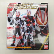 リボルブチェンジフィギュア|BANDAI