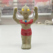 ウルトラマン|大里玩具
