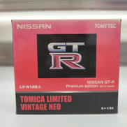 1/64 日産GT-R PREMIUM 2017|TOMY TEC