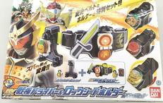 DX戦極ドライバー ホルダーセット|BANDAI