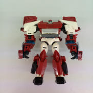 オートボット スワーブ|タカラトミー