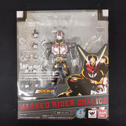 S.H.FIGUARTS 仮面ライダーカリス|バンダイ