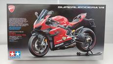 ドゥカティ スーパーレッジェーラV4|TAMIYA