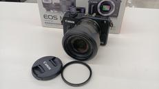 ミラーレス一眼|CANON