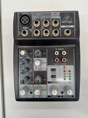 ミキサー|BEHRINGER