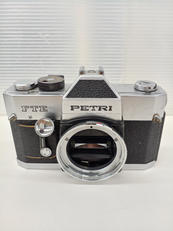 フィルムカメラ|PETRI