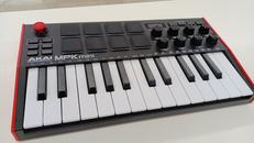 MIDIキーボード|AKAI