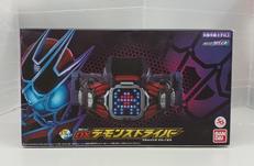 仮面ライダーリバイス|BANDAI