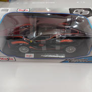 1/18 スケール車|MAISTO