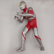 ウルトラマン|不明