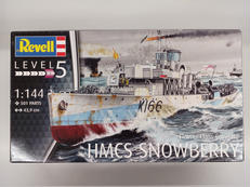HMCS SNOWBERRY　1/144|REVELL