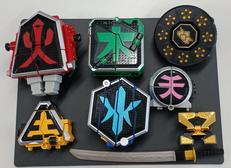 変身・なりきりグッズ|BANDAI