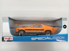 1/18スケールミニカー|MAISTO