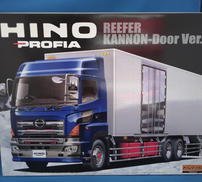 日野プロフィア冷凍車 サイド観音扉仕様|AOSHIMA (アオシマ)